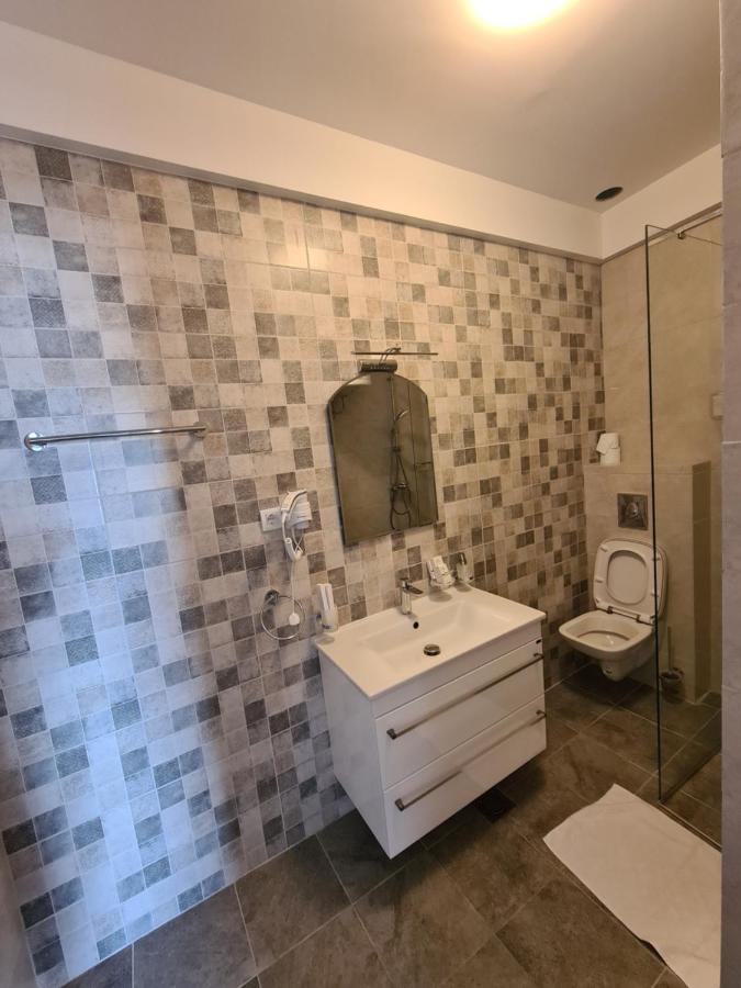 Rustico Apartments Тиват Экстерьер фото