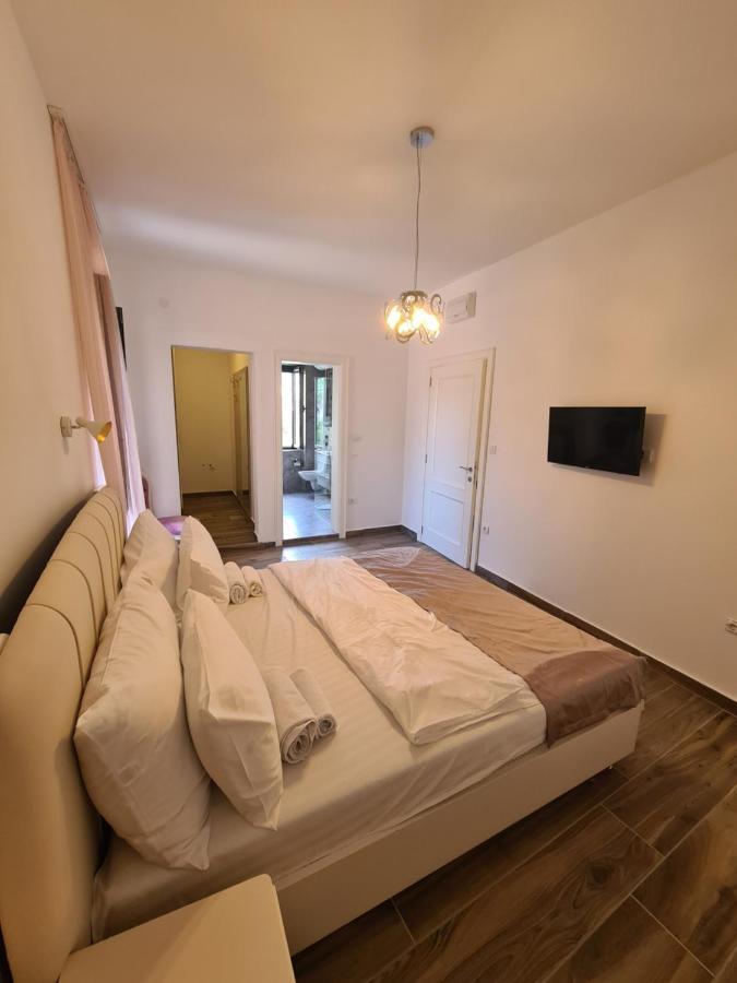 Rustico Apartments Тиват Экстерьер фото