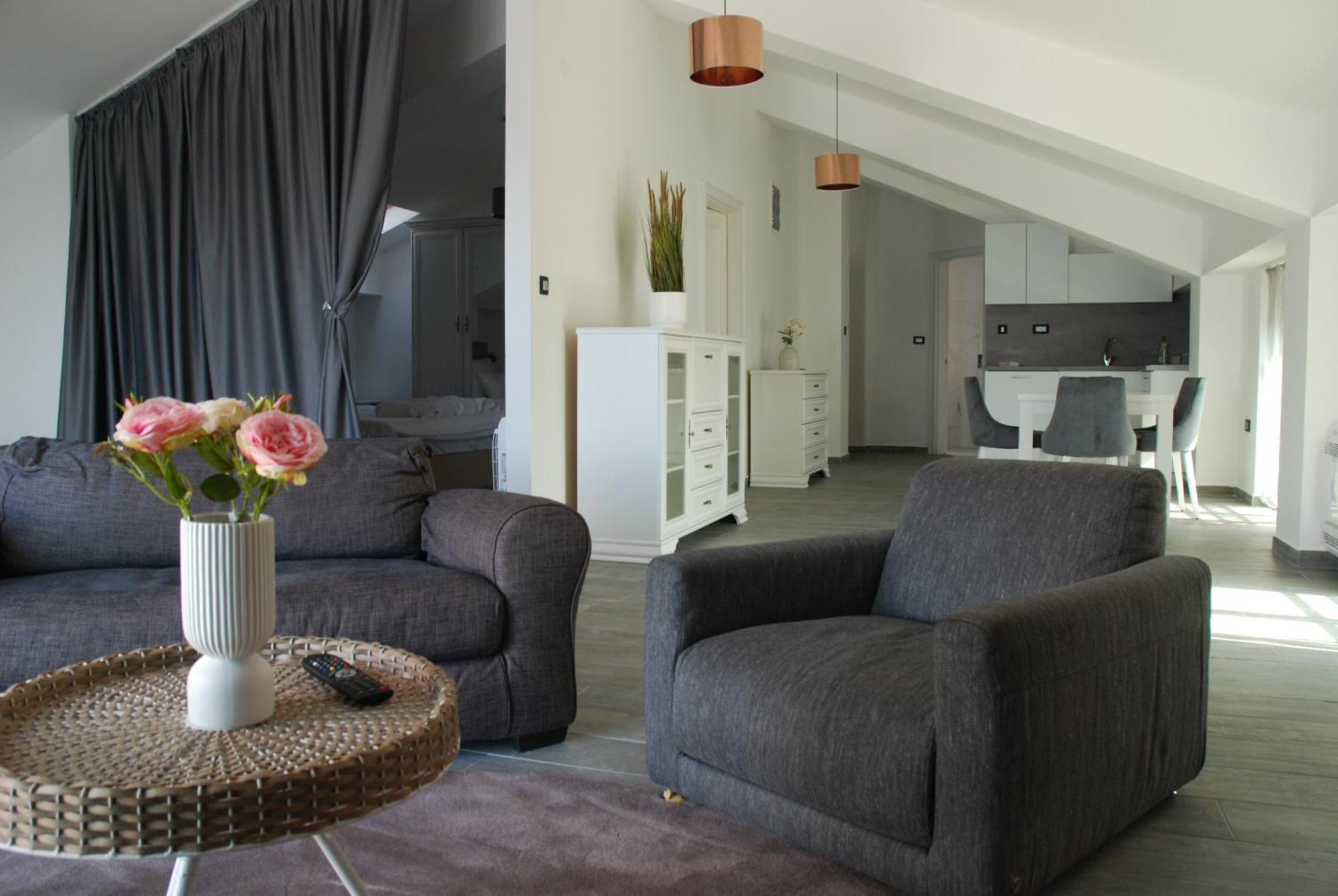Rustico Apartments Тиват Экстерьер фото