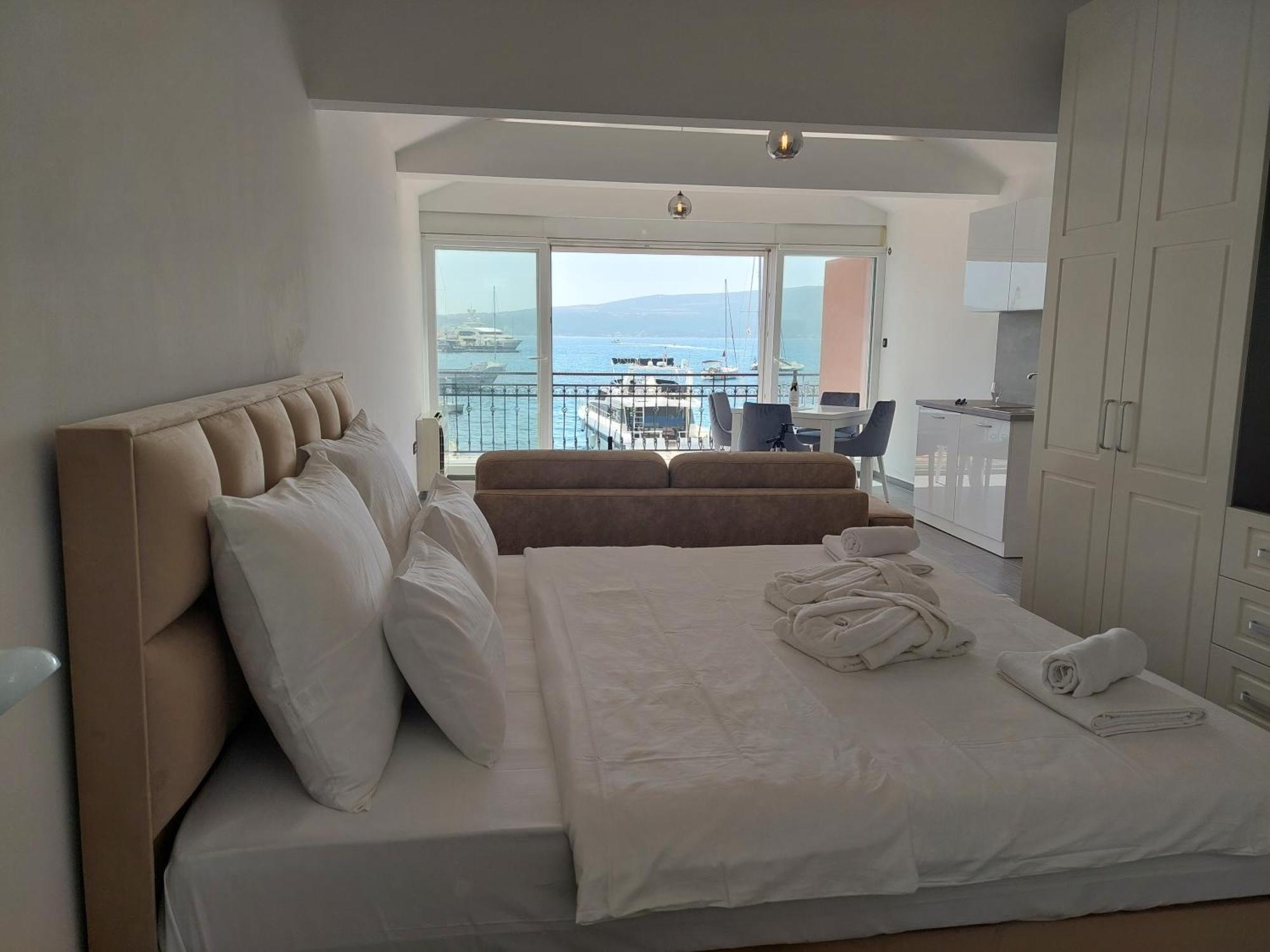 Rustico Apartments Тиват Экстерьер фото